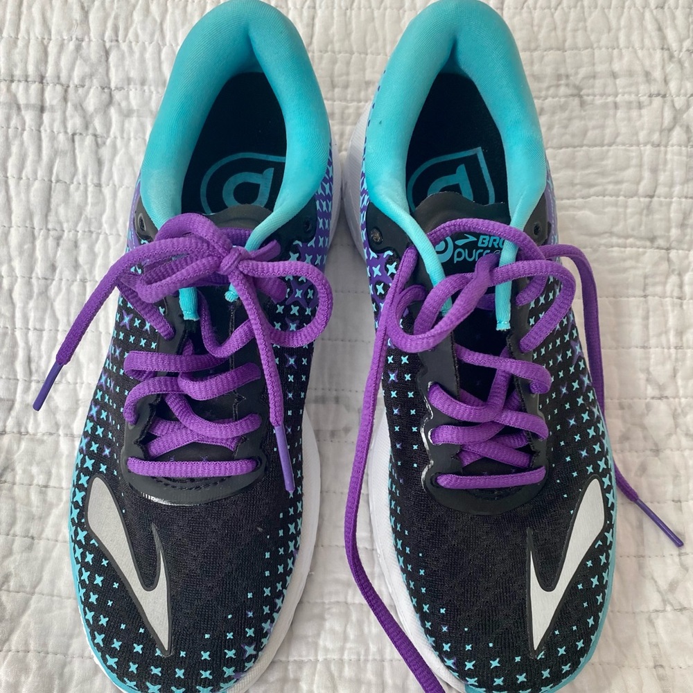 Brooks Pure Flow 5 running shoes
Never worn
Size 7M